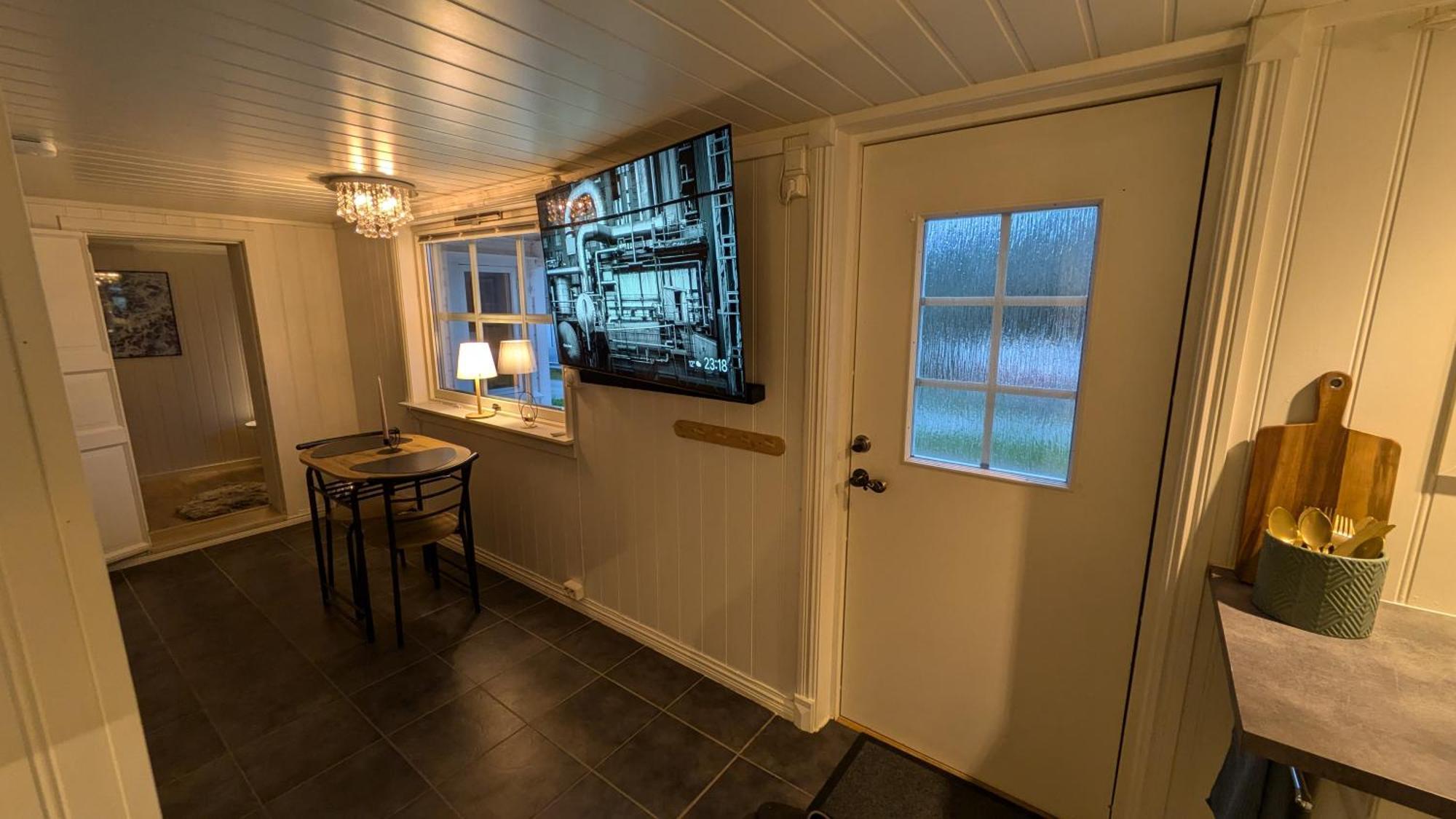 Exclusive And Cosy! Sea And Mountian View - Superfast Wifi, Washer And More Included ソルトラン エクステリア 写真
